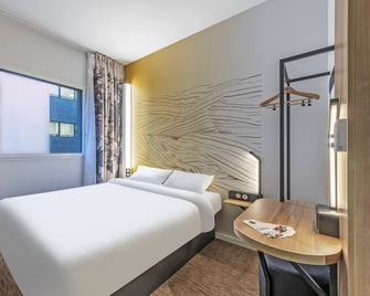 B&B HOTEL Brest Centre Port de Commerce - Brest - Chambre