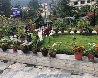 Hotel Guru - Pokhara - Vista del exterior