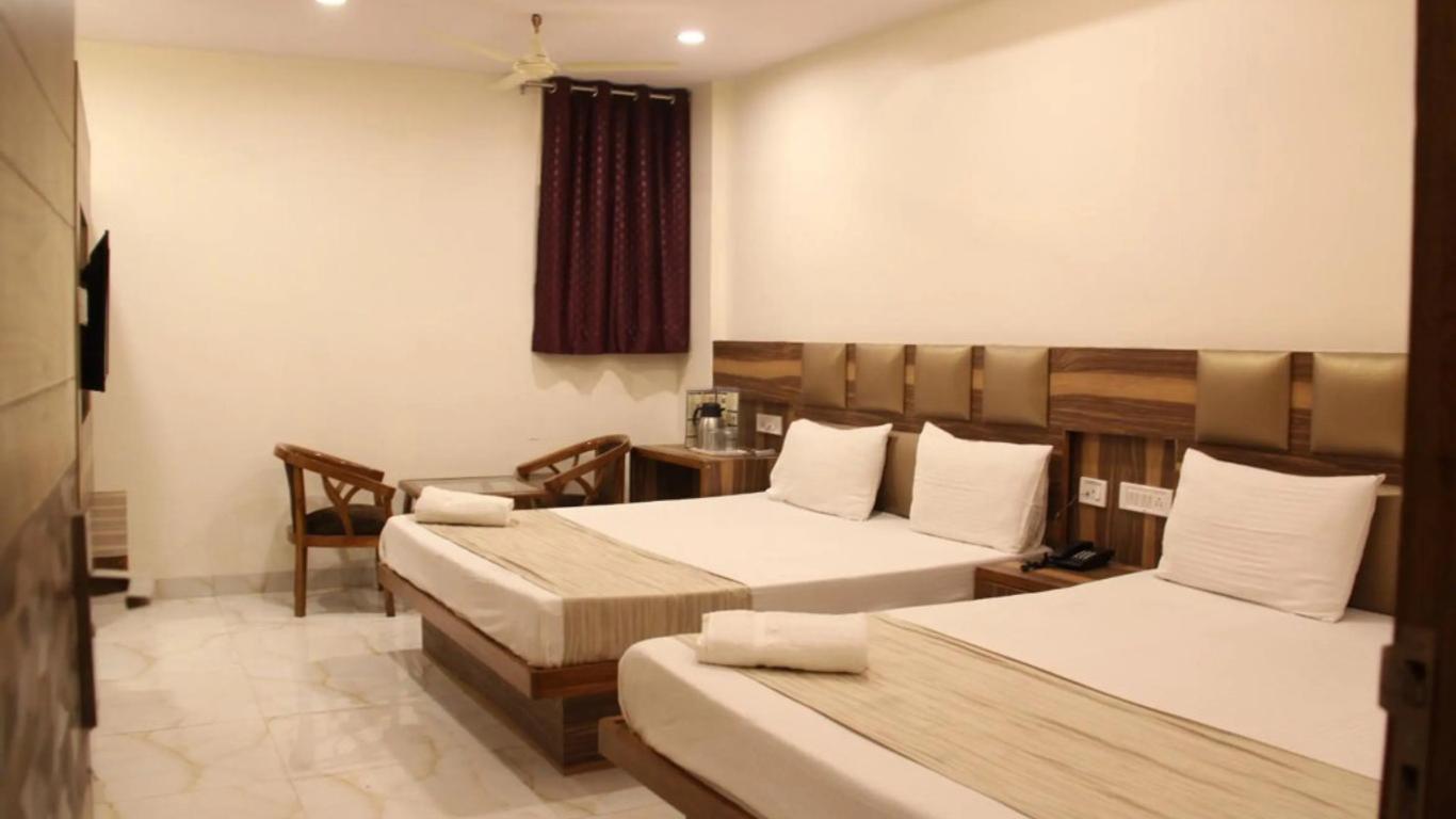 Hotel Golden Oasis Delhi