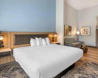 Country Inn & Suites by Radisson Savannah Airport - Savannah - Sypialnia
