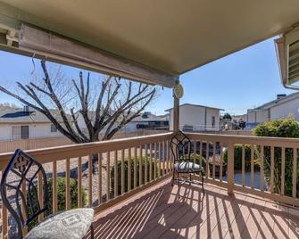 This One's Better-More To Do-More Modern-More Fun!!! - Prescott Valley - Balcony