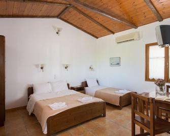 Georgia's Houses (Melitzanakia) - Monemvasia - Habitación