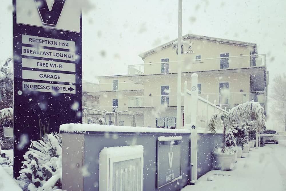 فيكتوريا هوتل