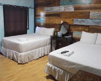 Argueta Hotel - San Luis Talpa - Habitación