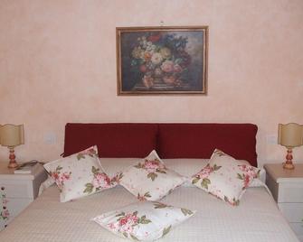 Red House - Bagnoregio - Спальня