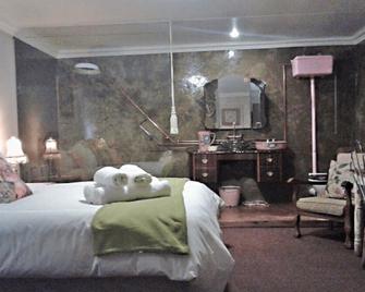 Tuscana Villa Guesthouse - Kroonstad - Bedroom