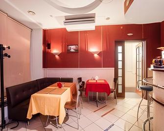 Nevsky Hotel Fort - Xanh Pê-téc-bua - Nhà hàng