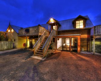 Stanley Seaview Inn - Stanley - Edificio