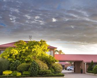 Colonial Motor Inn Bairnsdale - Bairnsdale - Building