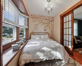 Charming 3br Boston Stay Garage Ev, Pool Table - Boston