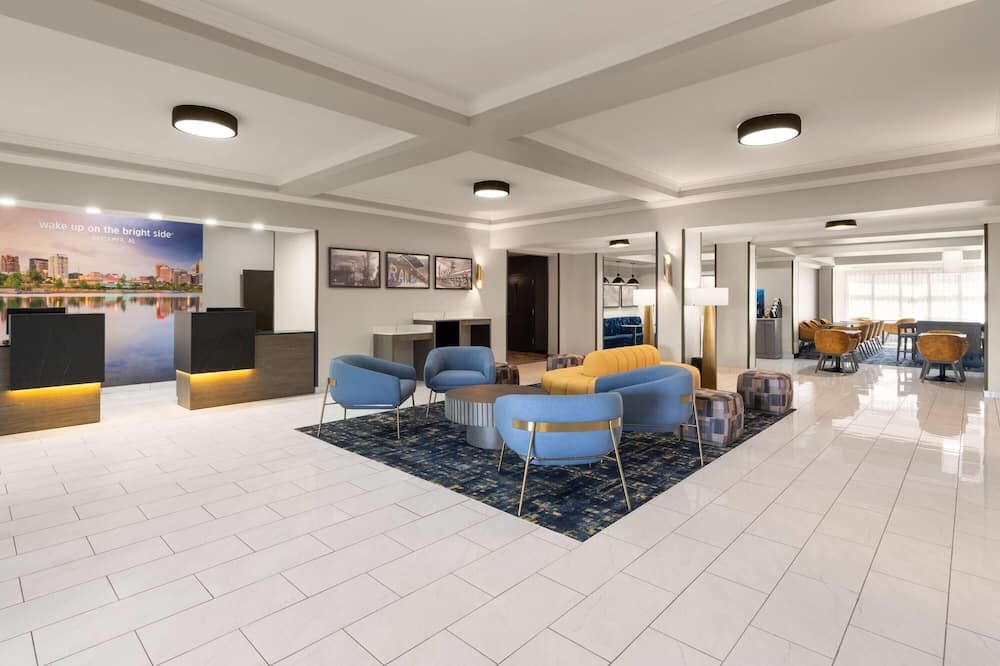La Quinta Inn & Suites by Wyndham Bessemer - Bessemer - Recepción