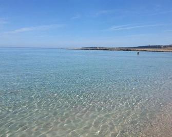 Al Civico 365 - Castelluzzo - Spiaggia