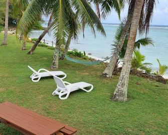 Nikao Cottages Unit 5 : Positioned Directly On The Beach With Amazing Sea Views. - 阿瓦魯阿 - 天井