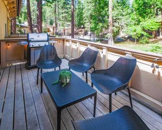 Golden Antler Escape - Minutes to the Beach - Incline Village - Balcony