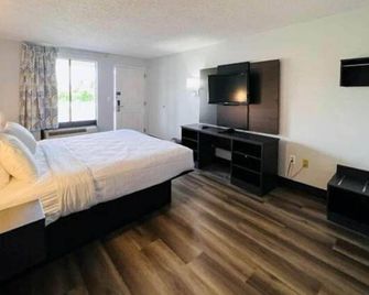 Motel 6 Jeffersonville In - Louisville - Jeffersonville