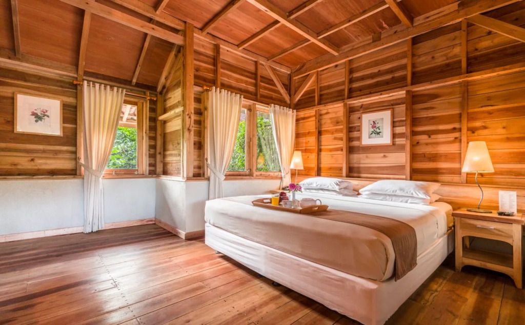 Kebun Mawar Situhapa Hotel