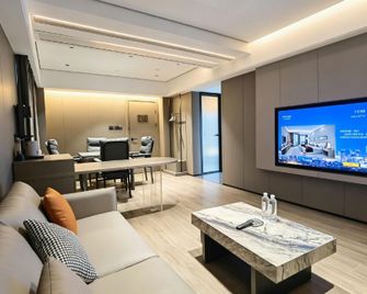 Sui Zhou Hotel - Suizhou - Living room