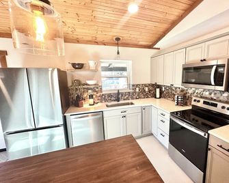 Beautiful Remodeled Lake Cabin - Granbury - Cozinha
