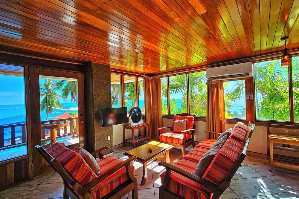Adults Only Manuel Antonio Panoramic Ocean Views and Epic Sunsets - מנואל אנטוניו - סלון