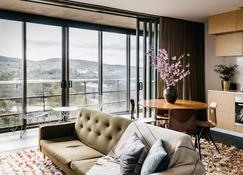 Nishi Apartments Eco Living by Ovolo - Canberra - Wohnzimmer