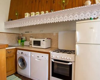 Village house with Internet, pets allowed, Near Villefranche du Périgord - Saint-Cernin-de-l'Herm - Kitchen