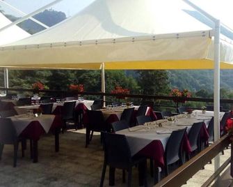 Hotel Ristorante La Sorgente - Plesio - Ресторан