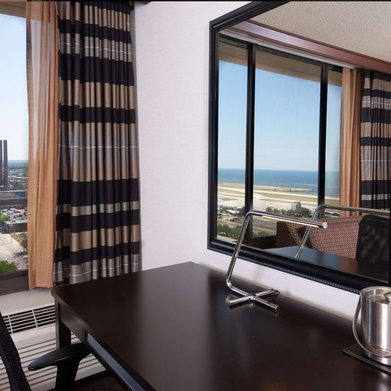 Balcony view of DoubleTree by Hilton Hotel Cleveland Downtown - Lakeside