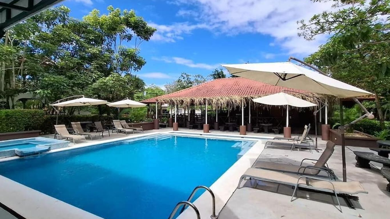 Cocomar Beachfront Hotel and Island Resort