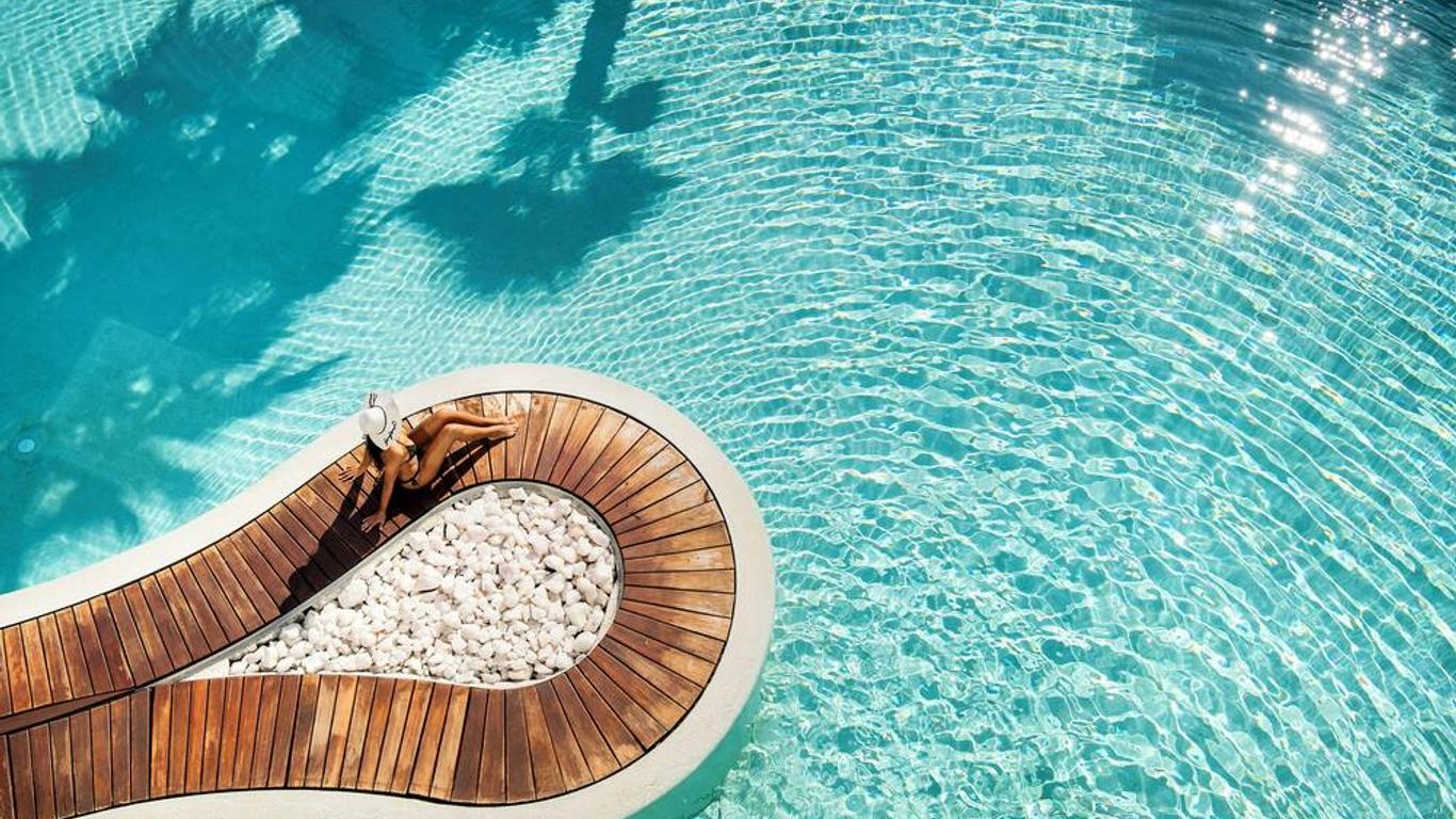 Color Hotel Style, Design & Gourmet