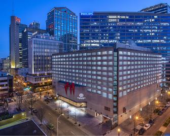 DoubleTree by Hilton Hotel Nashville Downtown - נאשוויל - בניין