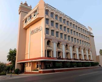 Hotel Báez Carrizal - Villahermosa - Building