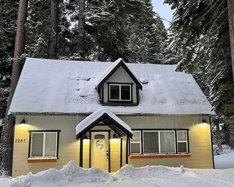 Sweet Pine Deck Hot Tub Cozy Modern Interior Close to Ski Resort - Tahoma - Building