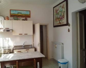 Villino Aurelio Porto Cesareo - Porto Cesareo - Kitchen