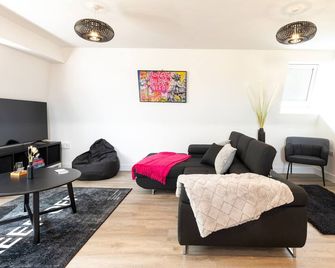 Dawson House - Southampton - Wohnzimmer