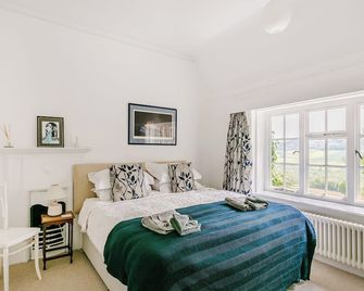 6 bedroom accommodation in Sidbury, near Sidmouth - Sidmouth - Bedroom