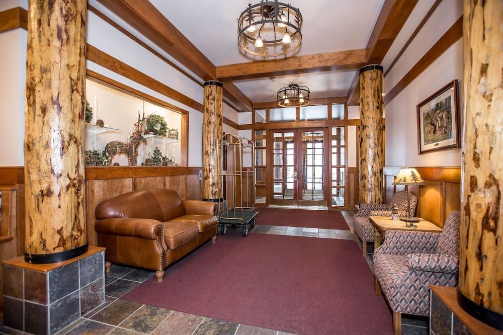 Hotel Style Room Near Ski Slopes - Whitefish - Olohuone