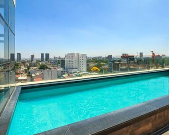 Deluxe Suite w/Incredible View & Pool | 1 BD | Tribu Sonata - Guadalajara - Piscine