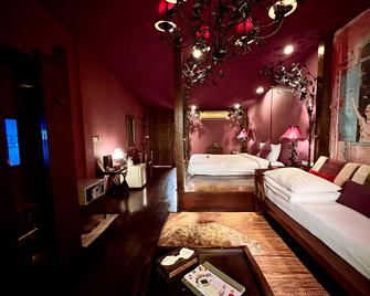 Old Capital Bike Inn - Sha Certified - Bangkok - Bedroom