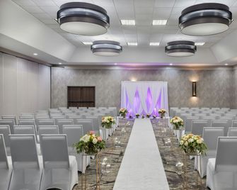 Holiday Inn Wichita East I-35 By IHG - Wichita - Neuvotteluhuone