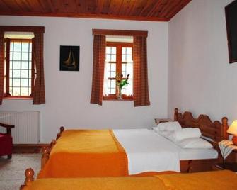 Hotel Kaiti - Papingo