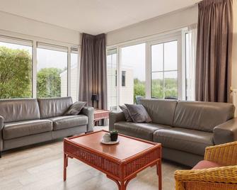 Summio Vakantiepark It Wiid - Earnewâld - Wohnzimmer