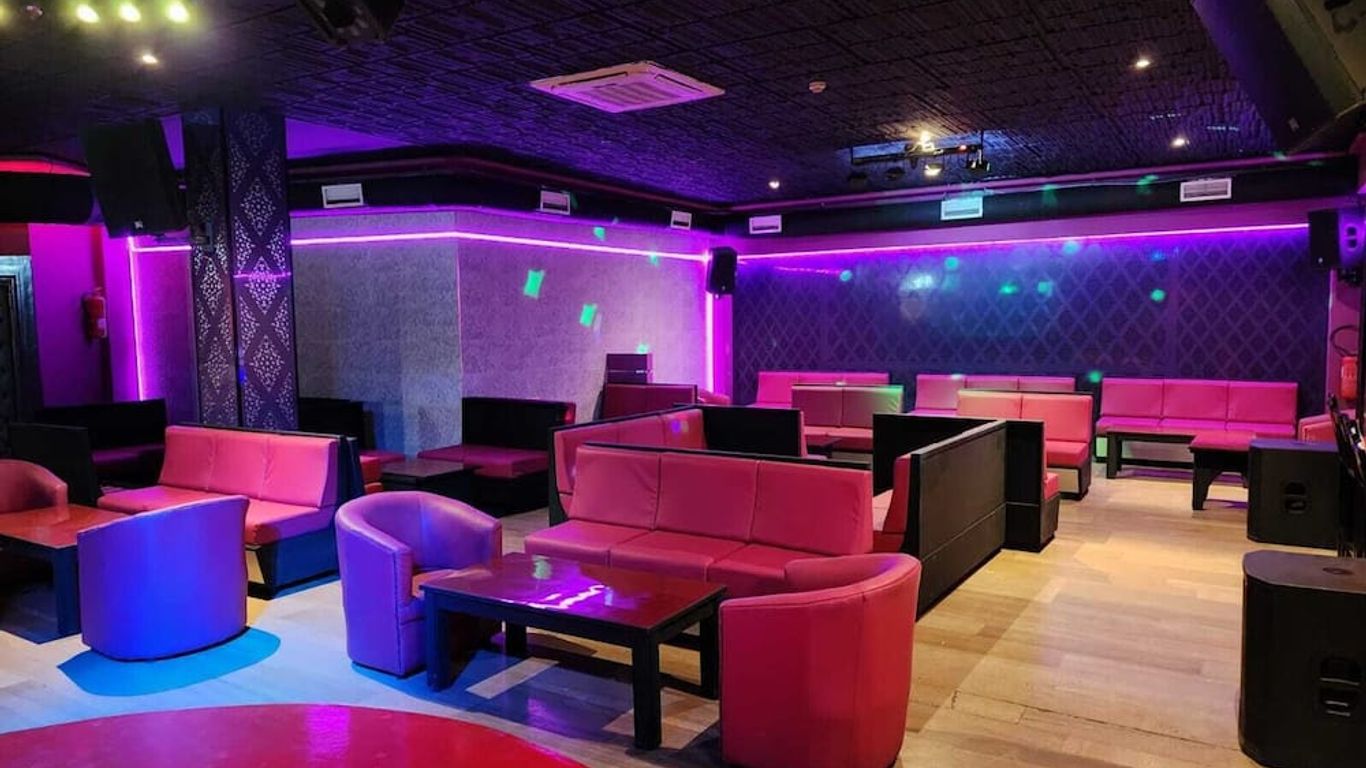 El Oumnia Puerto & Spa