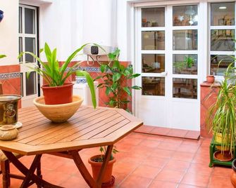 Seville Escape with Terrace - Sevilla - Patio