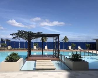 Patrik & Bella's Private Condominium - Dumaguete City - Pool