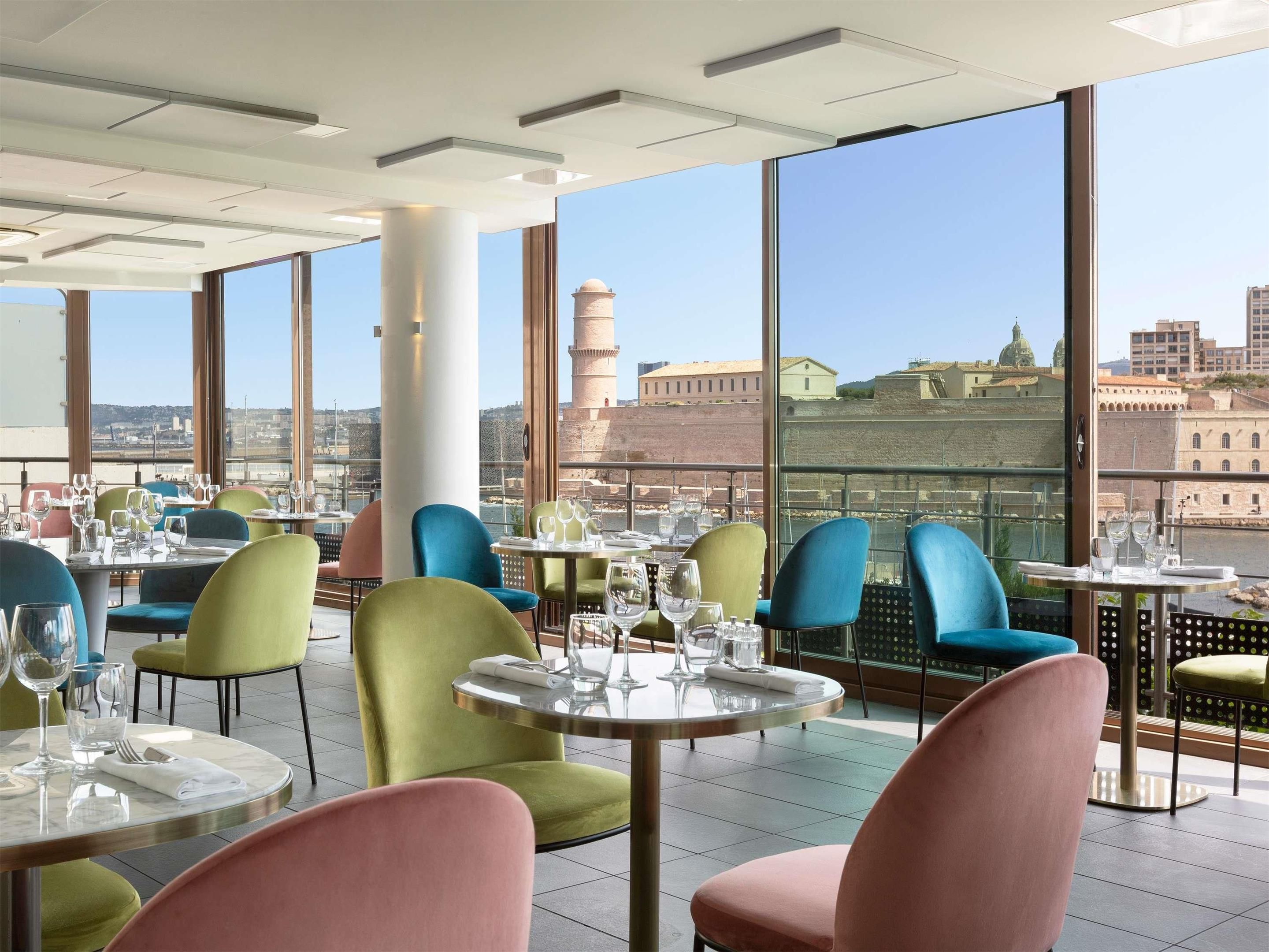 نوفوتيل مرسيليا فيو بورت