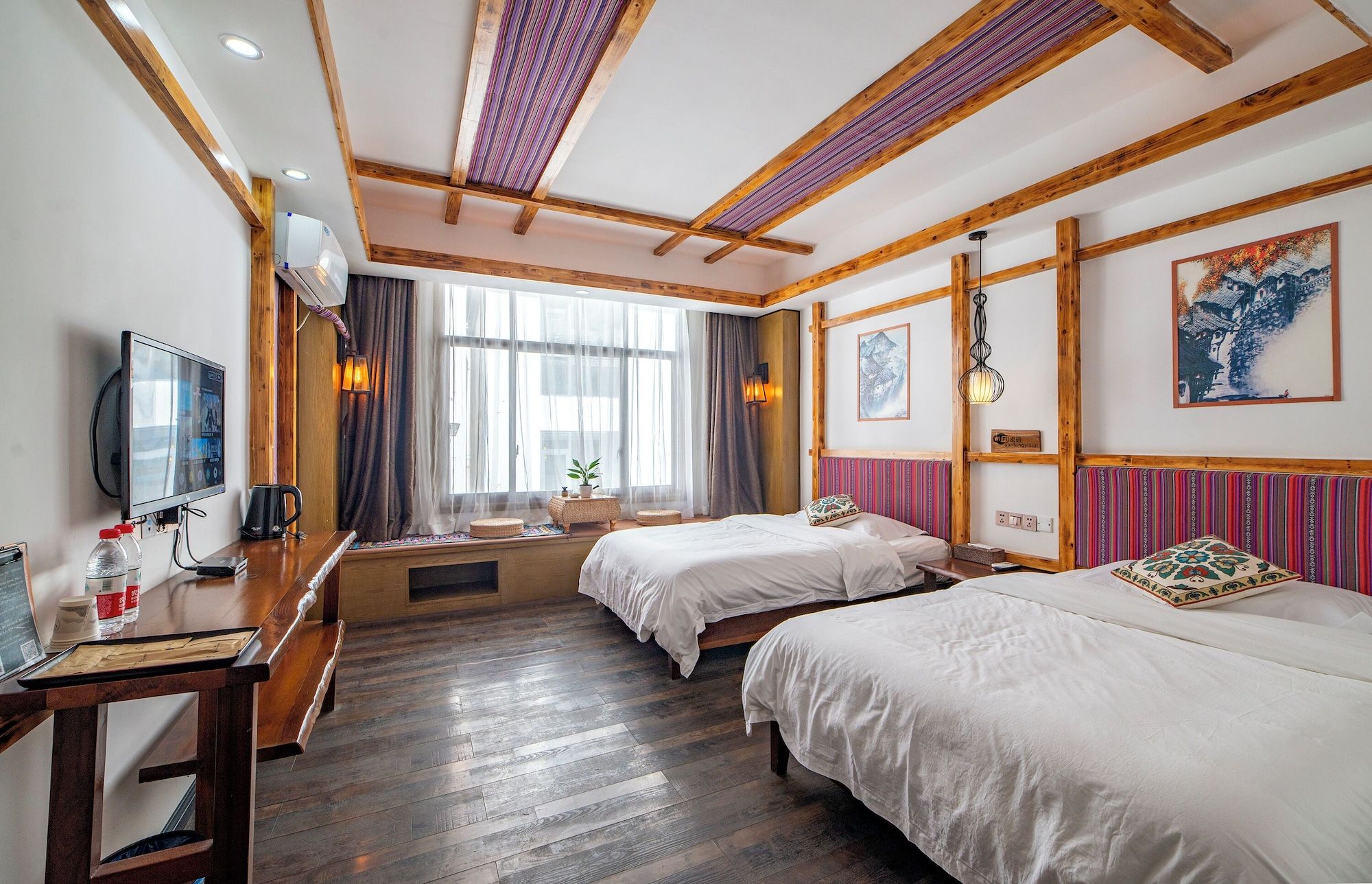 Zhangjiajie Nanfang Yinan Hostel - ג'אנגג'יאיי - חדר שינה