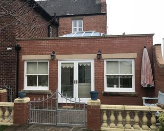 The Old Rectory - Jarrow - Building