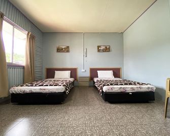 Hotel O Kampung Stay Kilimu - Ranau - Habitación