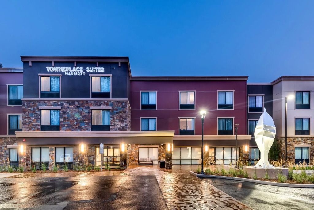 TownePlace Suites by Marriott Whitefish Kalispell - וויטפיש - בניין