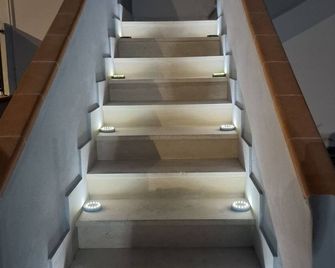 La Perla Del Sulcis - San Giovanni Suergiu - Escaleras